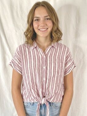 Chelsea & TheodorePink & White Striped Tie-Front Button Shirt — Size Medium